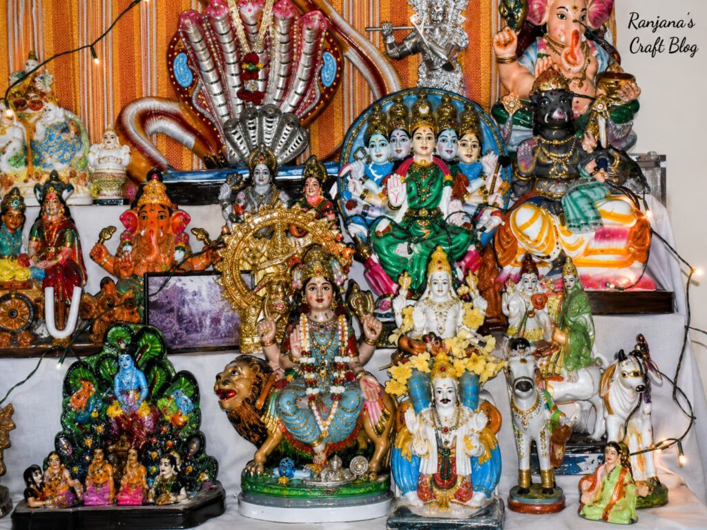 Dasara dolls