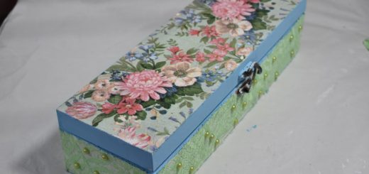 How to decoupage with lace