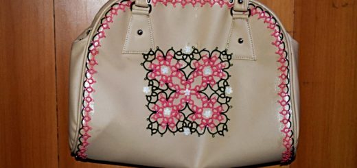 Decorating a purse