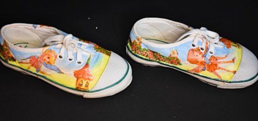 Decoupage on shoe