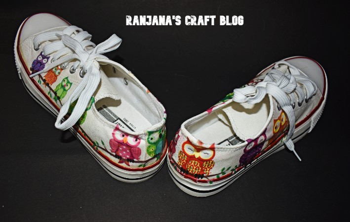 Shoe with decoupage