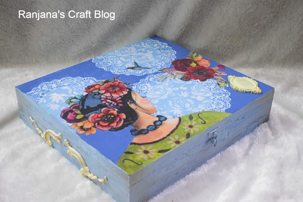 Doily effect decoupage